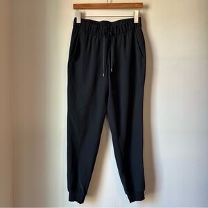 lululemon On The Fly Jogger *Woven Black Size 4